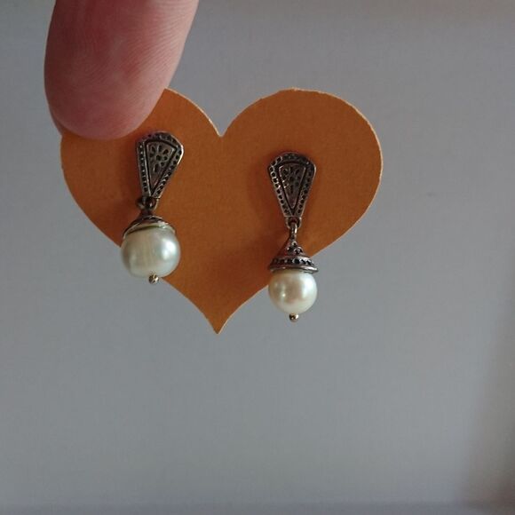 Pearl silver decorative Earrings - Picture 1 of 4
